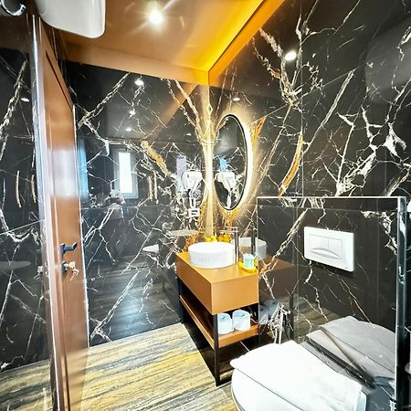 Villa Noem Тирана Экстерьер фото