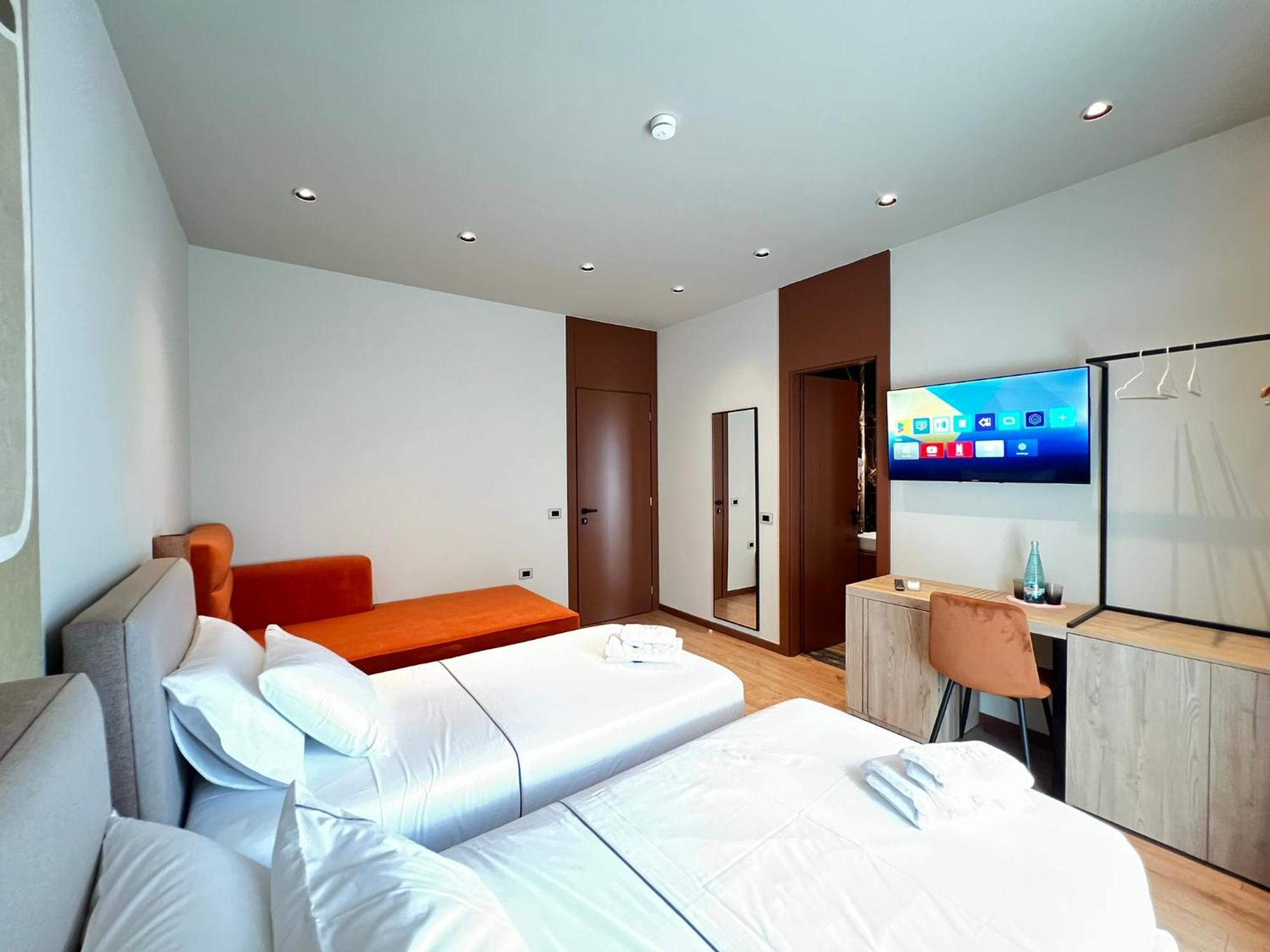 Villa Noem Тирана Экстерьер фото